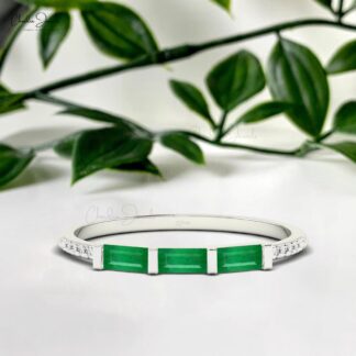 Round Diamond Baguette Cut Emerald Ring in 14k Solid Gold