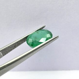 Oval Cut Faceted Emerald Gemstone for necklace